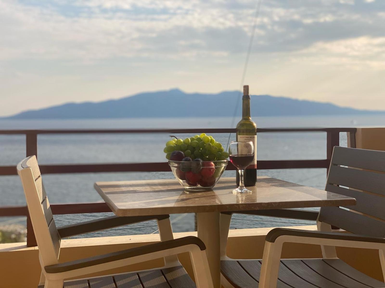 Del Mar Sea View Apartment Sarande Luaran gambar